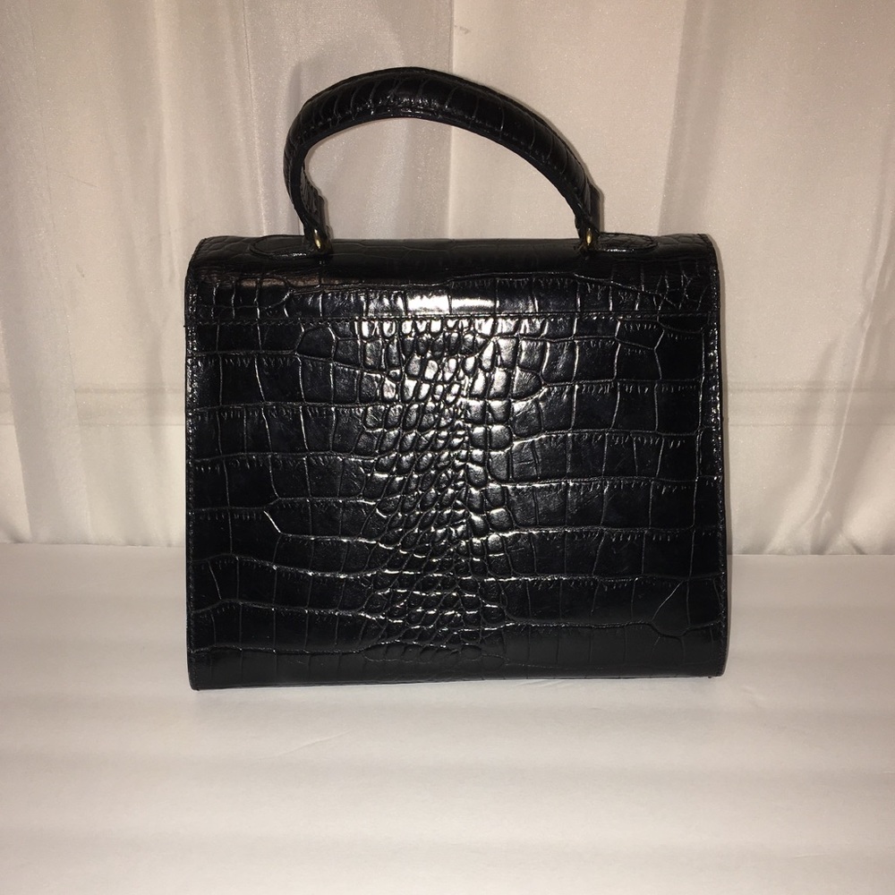 Host Pick🎉Valerie Stevens Leather Clutch - Picture 2 of 8
